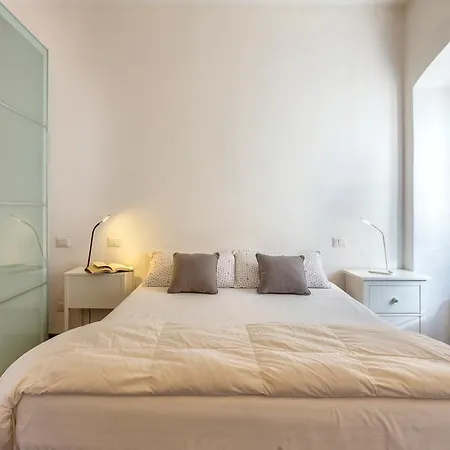 Bright Central Flat Apartamento Sassari